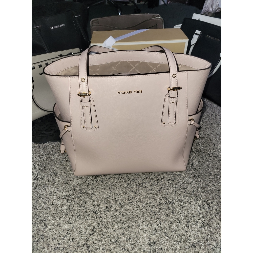 Michael Kors Pink Voyager East / West Tote Bag